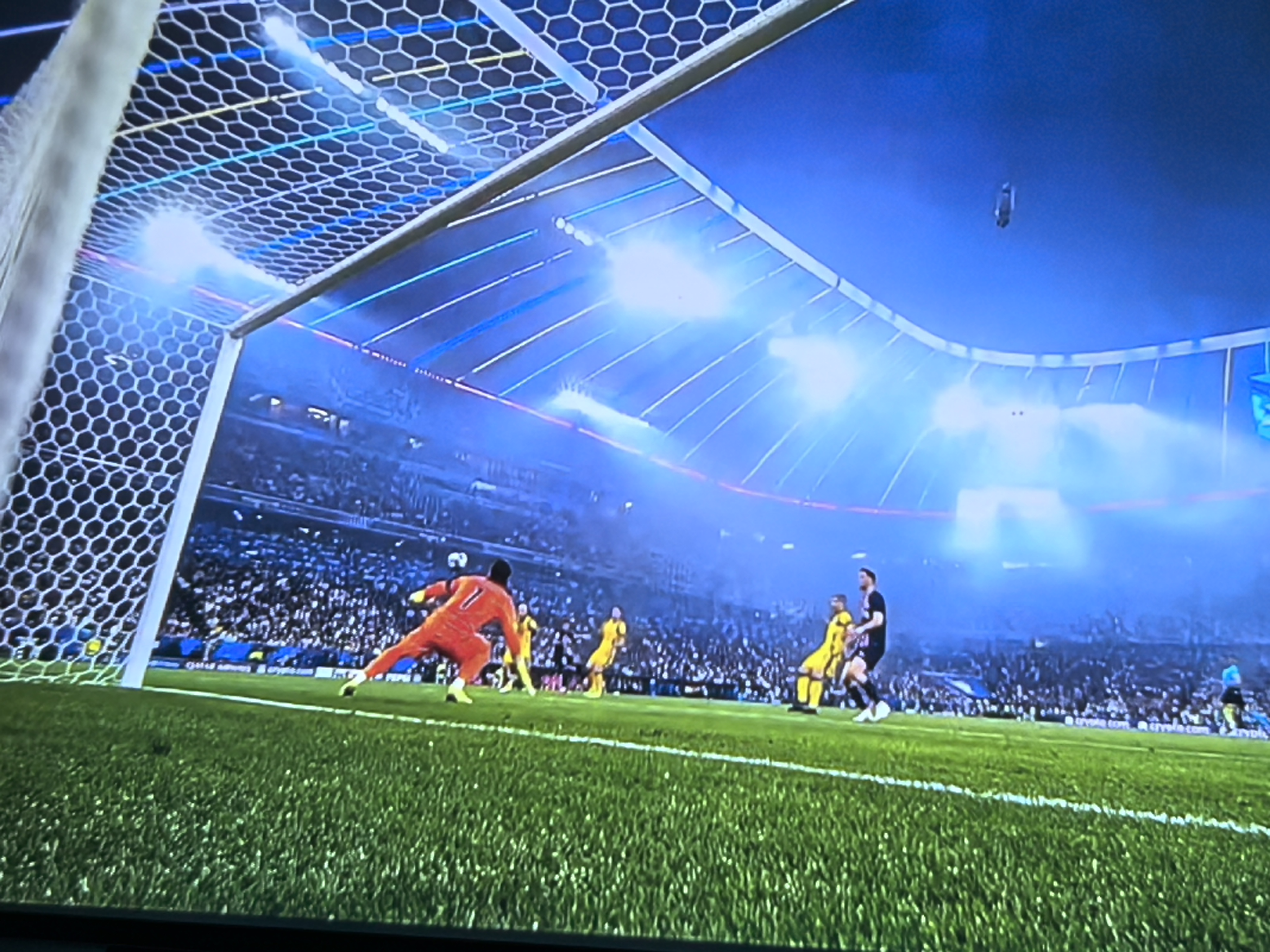 Jiuyou Sports-关于冲刺阶段德甲传出新动向；巴黎圣日耳曼手感冰凉；管理层表态——引发热议；高层口径保持一致的信息