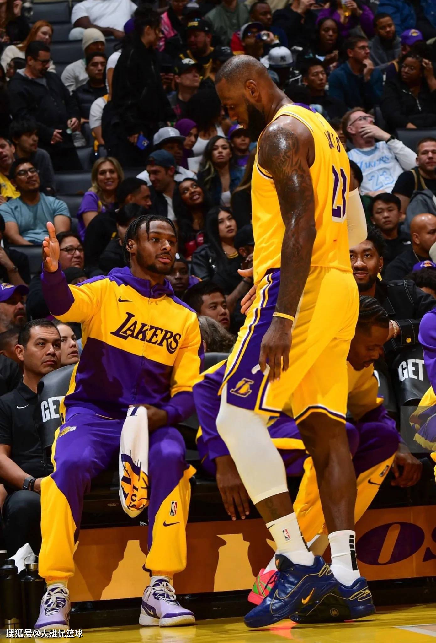 九游体育入口-洛杉矶湖人发布备战花絮；清晨伤情更新；葡超任务艰巨；身体对抗强度拉满的简单介绍